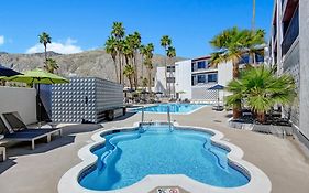 Dunes Hotel
